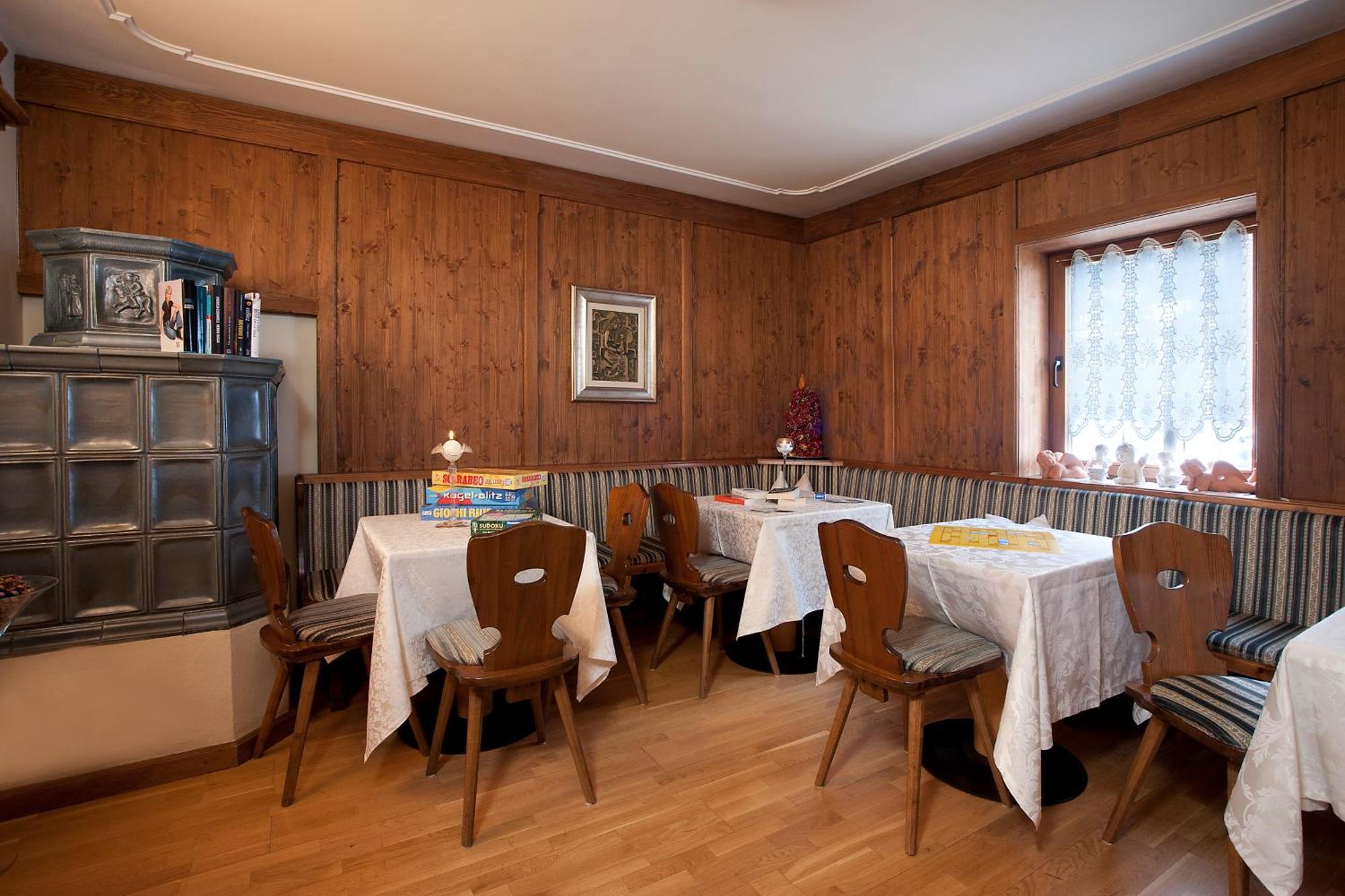 Hotel Italia Корвара ин Бадия Екстериор снимка