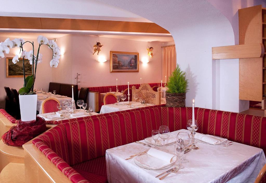 Hotel Italia Корвара ин Бадия Екстериор снимка