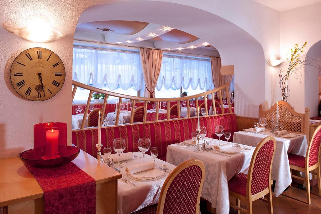 Hotel Italia Корвара ин Бадия Екстериор снимка