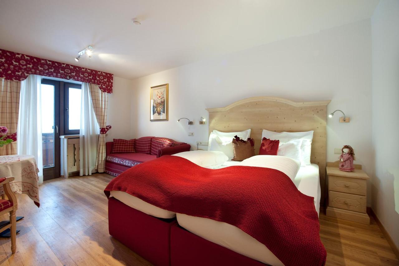 Hotel Italia Корвара ин Бадия Стая снимка